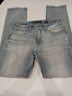 BKE Light Wash Straight Leg Jeans - Blue